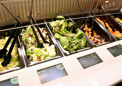 Salatbar bei REWE Schäfer